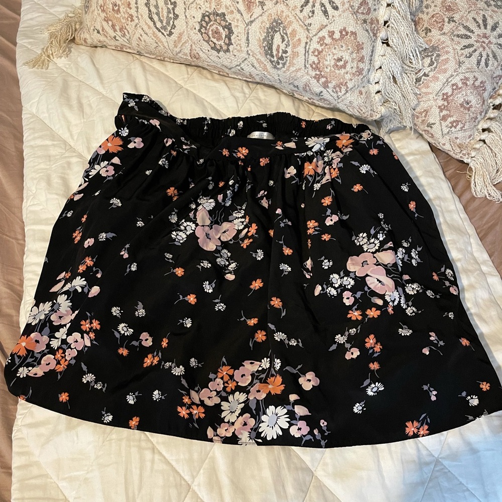 Lauren Conrad. Flowy floral skirt.